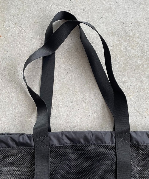 THE NORTH FACE（ザノースフェイス）の「【THE NORTH FACE】WL MESH BAG（トートバッグ・レディース・ブラック/ホワイト・FREE）」の10枚目の写真