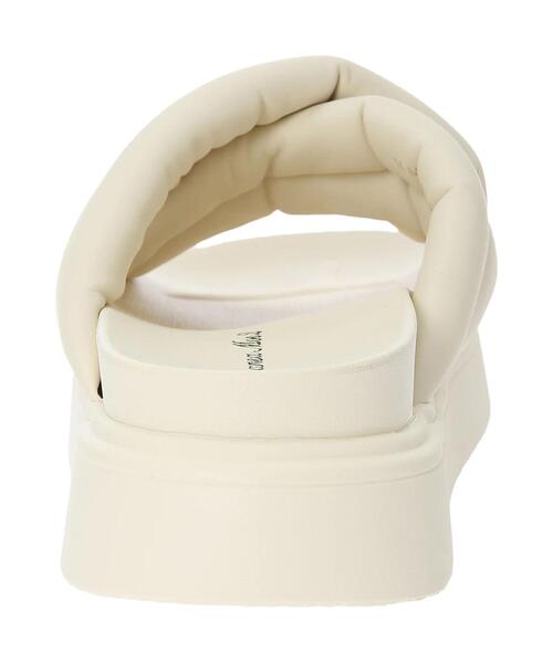 Samansa Mos2（サマンサ モスモス）の「フットベットパフサンダル（サンダル・レディース・オフホワイト/ブラック・M/L）」の9枚目の写真