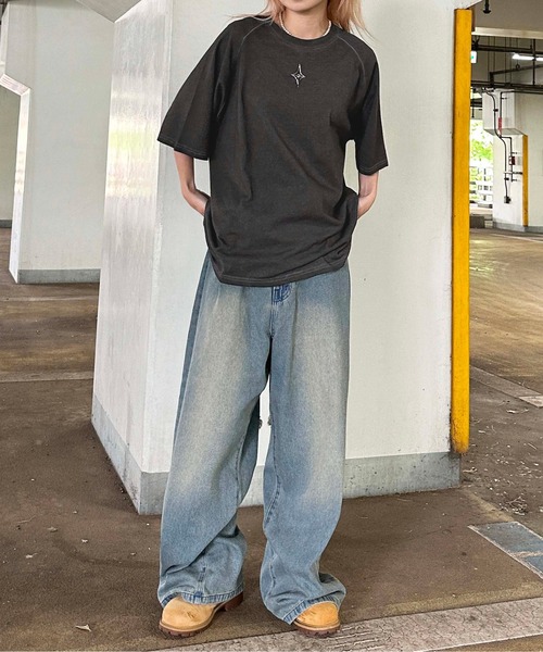 sedacle(セダクル)の「メタルプレート加工TEE(Tシャツ/カットソー・メンズ・ブラック/レッド/ブルー/チャコールグレー・LARGE/MEDIUM/SMALL)」の6枚目の写真