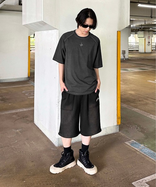 sedacle(セダクル)の「メタルプレート加工TEE(Tシャツ/カットソー・メンズ・ブラック/レッド/ブルー/チャコールグレー・LARGE/MEDIUM/SMALL)」の9枚目の写真