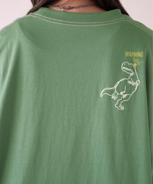 DOUBLE NAME（ダブルネーム）の「搭乗したいTRAVEL恐竜刺しゅうTEE/ユニセックス（Tシャツ/カットソー・レディース・ブルー/グリーン/オフホワイト・FREE）」の16枚目の写真