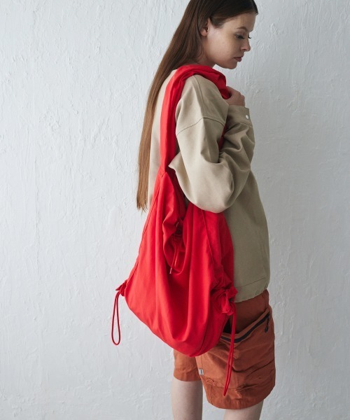 rehacer(レアセル)の「rehacer : 60/40 Cloth Frameless Bag / ロクヨン クロス フレームレスバッグ(ショルダーバッグ・メンズ・ブラック/ネイビー/レッド/ホワイト・FREE)」の4枚目の写真