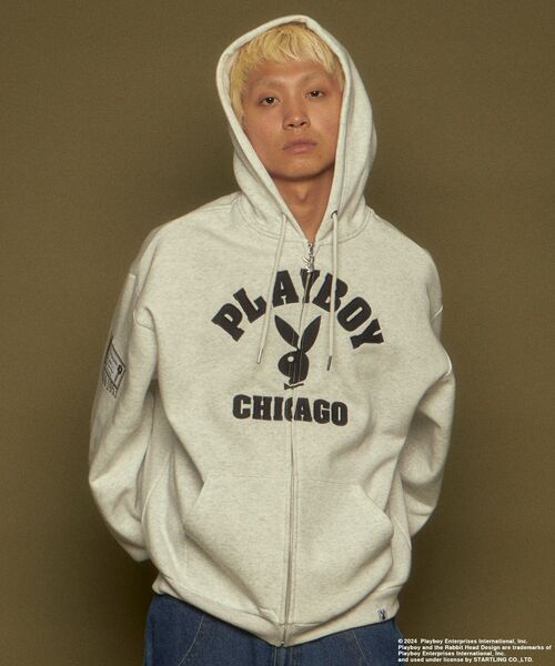 PLAYBOY（プレイボーイ）の「【SEQUENZ（シークエンズ）】PB O.G FULL ZIP HOODIE / ジップパーカー オーバーサイズ 刺繍 裏起毛 センターロゴ（パーカー・メンズ・ブラック/A/アッシュグレー・X-LARGE/LARGE/MEDIUM）」の4枚目の写真