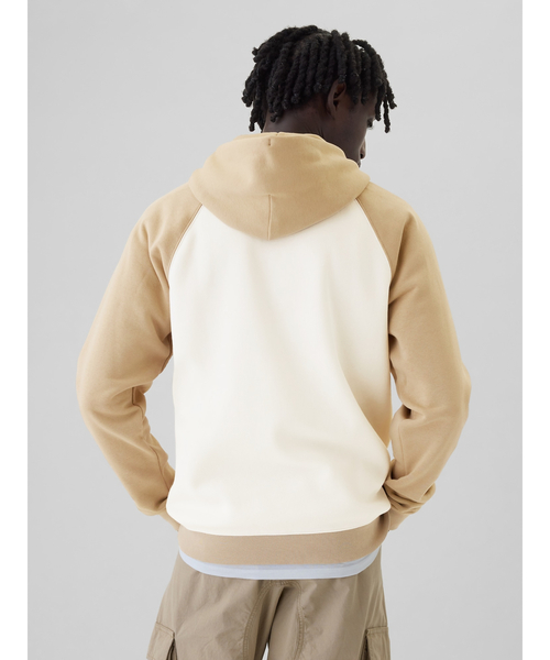 GAP(ギャップ)の「GAP ATHLETICロゴ パーカー(ユニセックス)(パーカー・メンズ・ベージュ/ライトグレー/ホワイト系その他・L/M/S/XS/XL)」の17枚目の写真