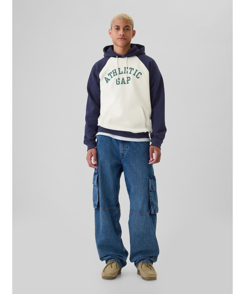 GAP(ギャップ)の「GAP ATHLETICロゴ パーカー(ユニセックス)(パーカー・メンズ・ベージュ/ライトグレー/ホワイト系その他・L/M/S/XS/XL)」の19枚目の写真