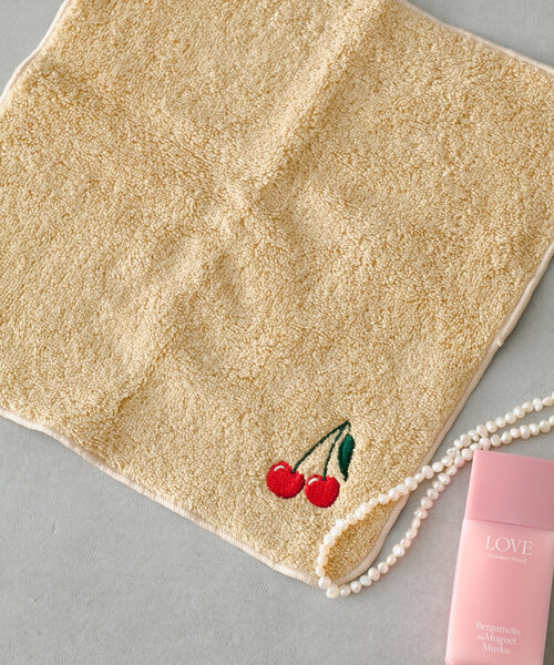 BIRTHDAY BAR（バースデイバー）の「チェリー／マンダリン　刺繍タオルハンカチ（ハンカチ/ハンドタオル・レディース・ブルー/ベージュ・0）」の3枚目の写真