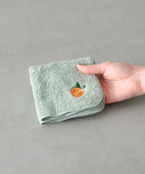 BIRTHDAY BAR（バースデイバー）の「チェリー／マンダリン　刺繍タオルハンカチ（ハンカチ/ハンドタオル・レディース・ブルー/ベージュ・0）」の8枚目の写真