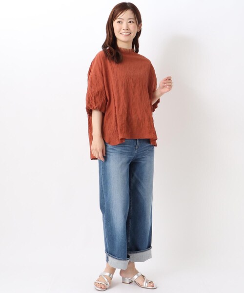 one'sterrace(ワンズテラス)の「フリル付き ボリューム7分袖ブラウス(シャツ/ブラウス・レディース・オレンジ系その他5/グリーン系その他6/ブラック系8・02)」の4枚目の写真