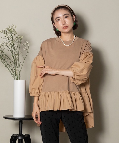 MHBG TOKYO(エムエイチビージートーキョー)の「ボリューム袖 ペプラムフレアーカットソー(Tシャツ/カットソー・レディース・ベージュ/グレー/ブラック・FREE)」の21枚目の写真