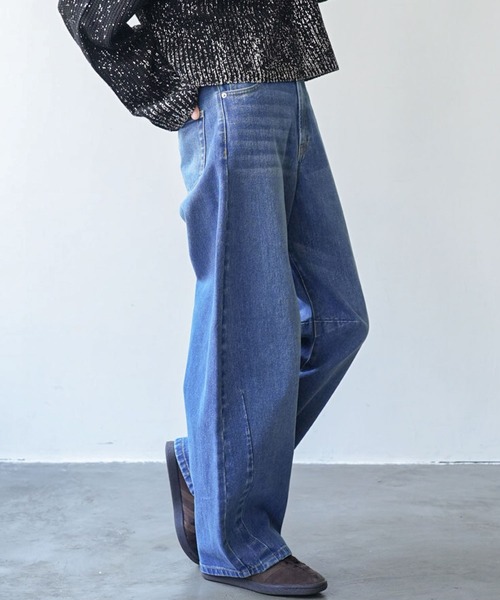 mili an deni（ミリアンデニ）の「カーブラインデニムパンツ（デニムパンツ・レディース・ブラック/サックスブルー/ブルー・M）」の14枚目の写真
