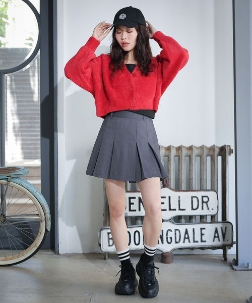 PBLIM(ページボーイリム)の「PBLIM/フェザーカーディガン(カーディガン/ボレロ・レディース・ブラック/レッド/イエロー・MEDIUM/SMALL)」の10枚目の写真