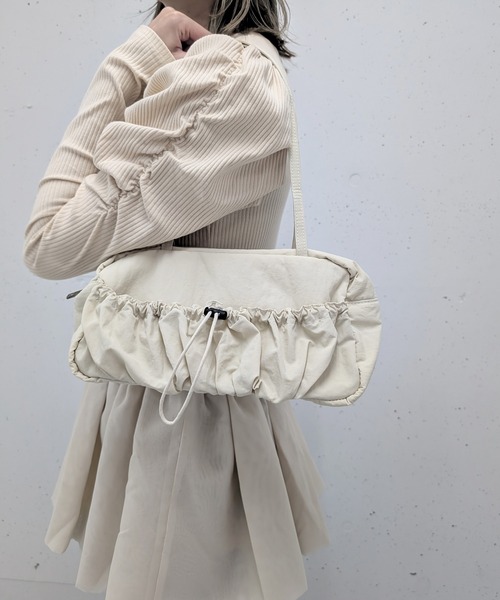 RUBY AND YOU（ルビーアンドユー）の「［select］ドロストショルダーバッグ（ショルダーバッグ・レディース・アイボリー/カーキ/ブラック・FREE）」の6枚目の写真