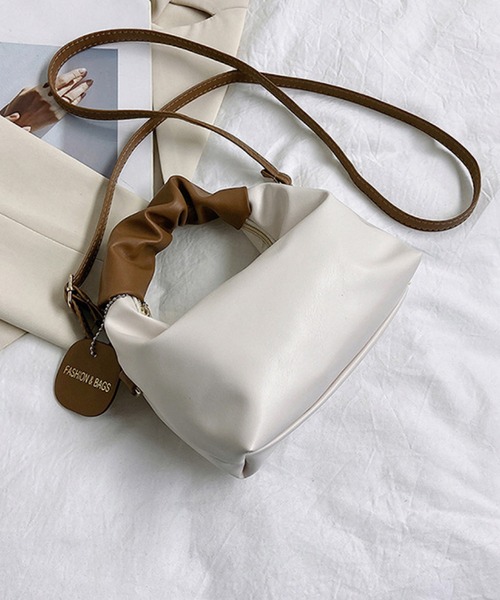 TONE SELECT GOODS(トーンセレクトグッズ)の「urbanfemine./PU2wayミニショルダーバッグ U7339(ショルダーバッグ・レディース・グリーン/ホワイト/ブラック・FREE)」の4枚目の写真