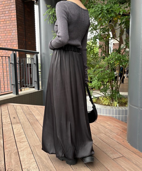 ISOOK(アイスー)の「【ISOOK / アイスー】バルーンサテンスカート / バルーンスカート フレアスカート ロング 低身長 ZOZOTOWN限定(スカート・レディース・グレー/ブラック・FREE)」の11枚目の写真