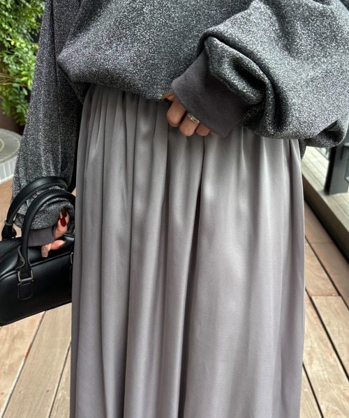 ISOOK(アイスー)の「【ISOOK / アイスー】バルーンサテンスカート / バルーンスカート フレアスカート ロング 低身長 ZOZOTOWN限定(スカート・レディース・グレー/ブラック・FREE)」の10枚目の写真