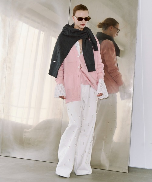 JOSE MOON(ジョゼムーン)の「WIDE DENIM PANTS with PEARL/ワイドデニムパンツウィズパール(デニムパンツ・レディース・ブラック/ブルー/ホワイト・36/34/38)」の8枚目の写真