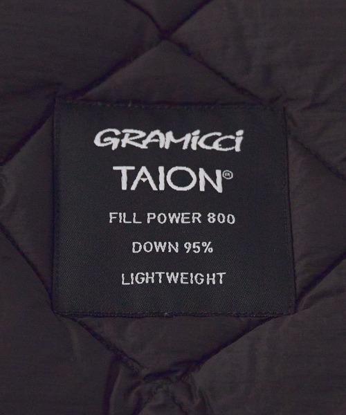 Gramicci（グラミチ）の「Gramicci×TAION/グラミチ×タイオン DOWN SCARF ダウンスカーフ ダウンマフラー（バンダナ/スカーフ・メンズ・ブラック/グレー/ダークブラウン・FREE）」の7枚目の写真