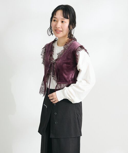 アルベロベロ　花柄フリースベスト　美品　お値引き中！ ネイビー 【前開き】【洗濯機OK】薄中綿キルト花柄ベスト／婦人