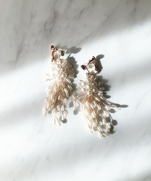 TIMELESS&THREE | パールモチーフブランチイヤリング(イヤリング)