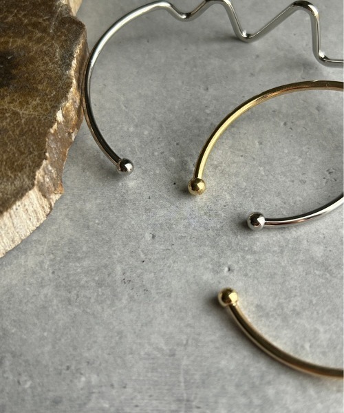 ciite'（シーテ）の「ウェーヴィー ブレスレット（ブレスレット・レディース・ゴールド/シルバー・FREE）」の7枚目の写真