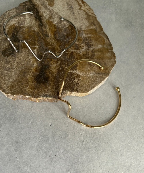 ciite'（シーテ）の「ウェーヴィー ブレスレット（ブレスレット・レディース・ゴールド/シルバー・FREE）」の8枚目の写真