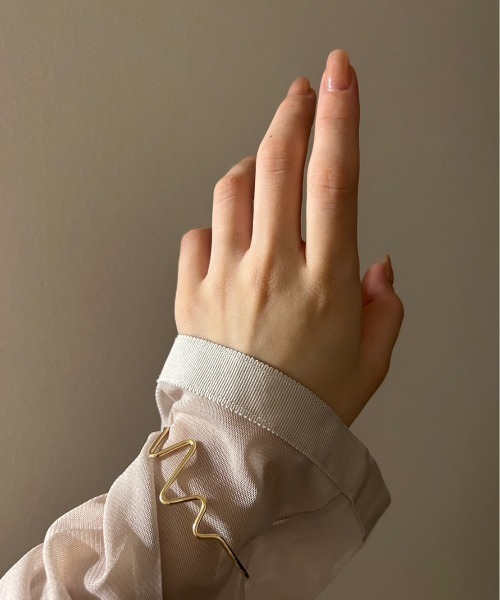 ciite'（シーテ）の「ウェーヴィー ブレスレット（ブレスレット・レディース・ゴールド/シルバー・FREE）」の12枚目の写真