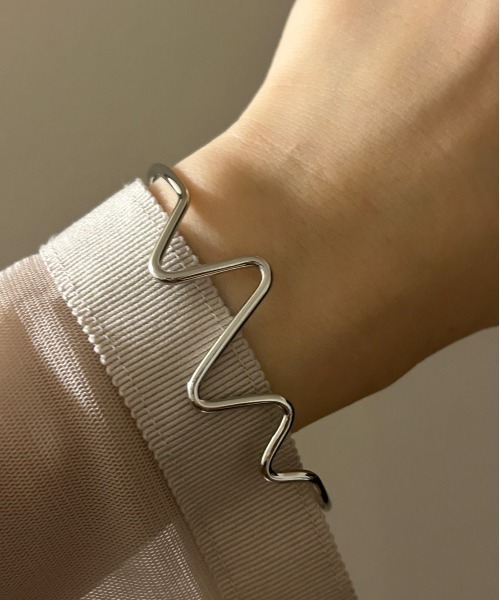 ciite'（シーテ）の「ウェーヴィー ブレスレット（ブレスレット・レディース・ゴールド/シルバー・FREE）」の15枚目の写真