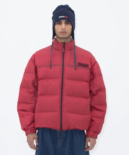YESEYESEE（イエスアイシー）の「Iconic Down Jacket（ダウンジャケット/コート・メンズ・レッド/ブラック・MEDIUM/SMALL/LARGE）」の22枚目の写真