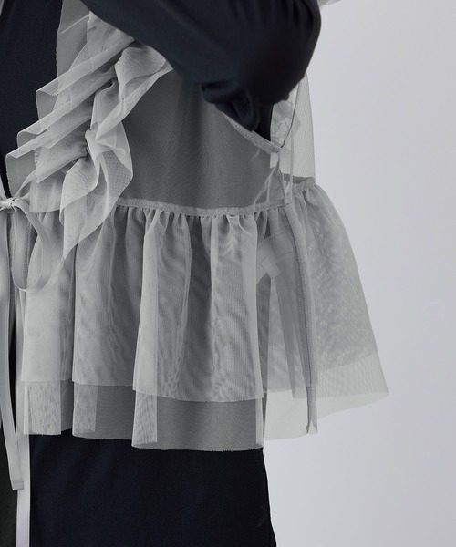 ROPE' PICNIC(ロペピクニック)の「前後2WAY/フリルチュールビスチェ(ベスト・レディース・グレー/キナリ・38)」の7枚目の写真
