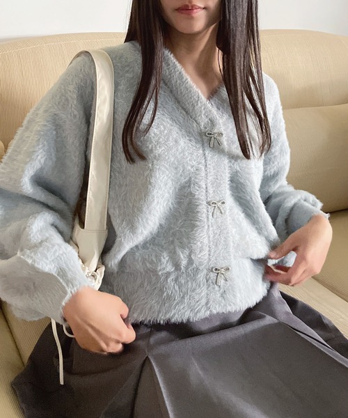 セール】◇キラキラリボンボタン フェザーVネックカーディガン