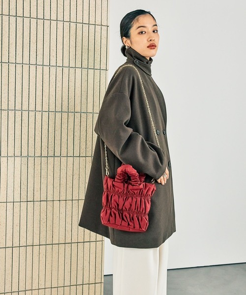 LEPSIM（レプシィム）の「2WAYギャザーバッグ　250450（ショルダーバッグ・レディース・ブラック/ネイビー/ボルドー・ONE SIZE）」の3枚目の写真