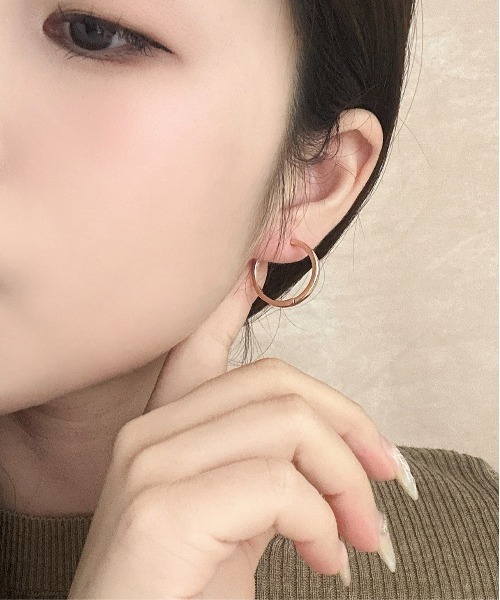 Burner(バーナー)の「【OKUOKU 0909】ミドルフープ ピアス 両耳用 oku-pierce-743484532584-7 Nn【RBTS】(ピアス(両耳用)・レディース・ゴールド/シルバー/ゴールド系・FREE)」の18枚目の写真