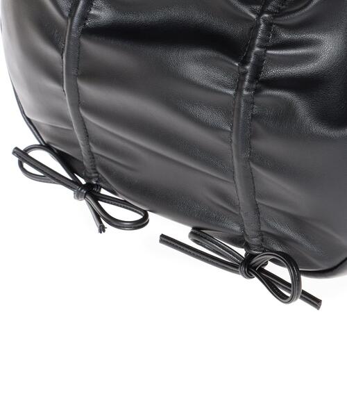 INGNI(イング)の「リボンギャザーショルダーバッグ(ハンドバッグ・レディース・アイボリー/ブラック/シルバー・ONE SIZE)」の7枚目の写真