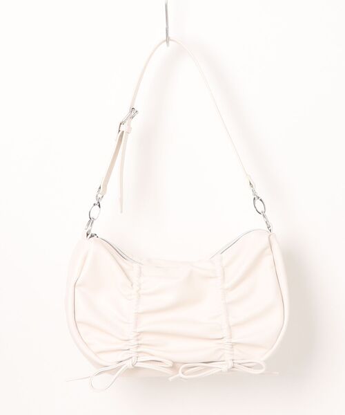 INGNI(イング)の「リボンギャザーショルダーバッグ(ハンドバッグ・レディース・アイボリー/ブラック/シルバー・ONE SIZE)」の16枚目の写真