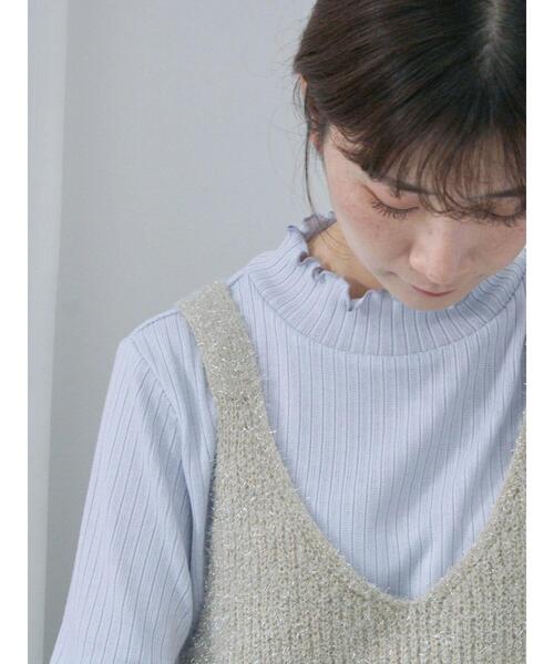 Samansa Mos2 blue(サマンサモスモスブルー)の「リブフリル衿ニットソー(Tシャツ/カットソー・レディース・ブラック/サックスブルー/オフホワイト・F)」の19枚目の写真