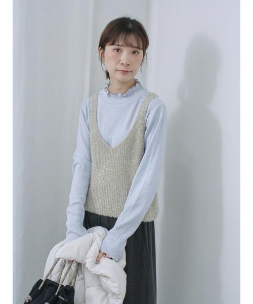 Samansa Mos2 blue(サマンサモスモスブルー)の「リブフリル衿ニットソー(Tシャツ/カットソー・レディース・ブラック/サックスブルー/オフホワイト・F)」の21枚目の写真