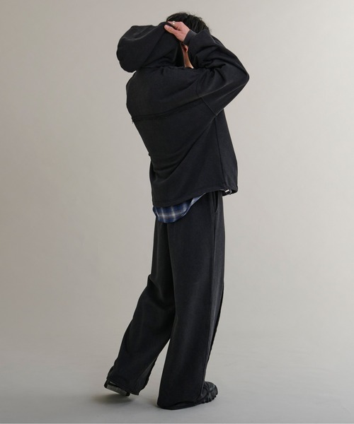 Ellno Loset（エルノロゼット）の「オーバーダイアノラックフーディ/SETUP対応（パーカー・メンズ・ブラック・MEDIUM/SMALL/LARGE）」の17枚目の写真