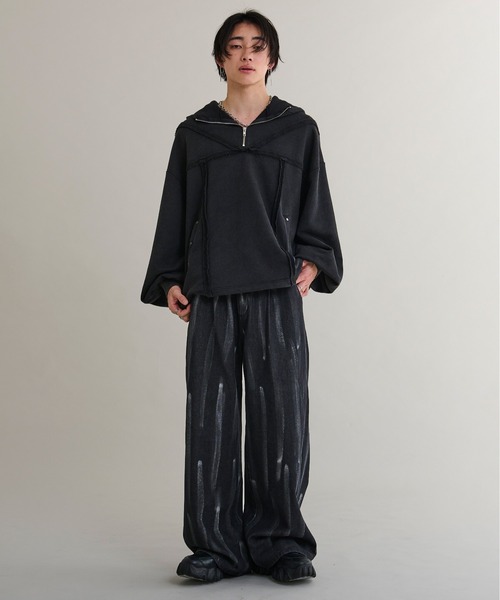 Ellno Loset（エルノロゼット）の「オーバーダイアノラックフーディ/SETUP対応（パーカー・メンズ・ブラック・MEDIUM/SMALL/LARGE）」の8枚目の写真