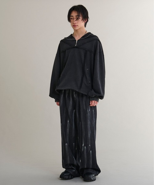 Ellno Loset（エルノロゼット）の「オーバーダイアノラックフーディ/SETUP対応（パーカー・メンズ・ブラック・MEDIUM/SMALL/LARGE）」の5枚目の写真