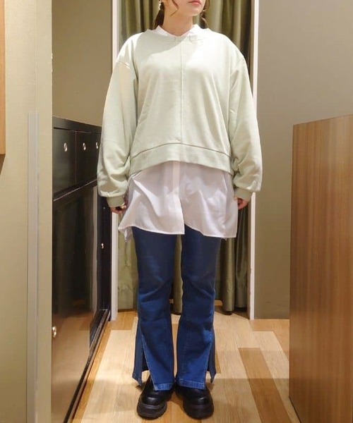 Green Parks(グリーンパークス)の「ショート丈ラメ裏毛ボートネックプルオーバー(スウェット・レディース・アイボリー/グリーン/グレー/イエロー/オレンジ・FREE)」の18枚目の写真