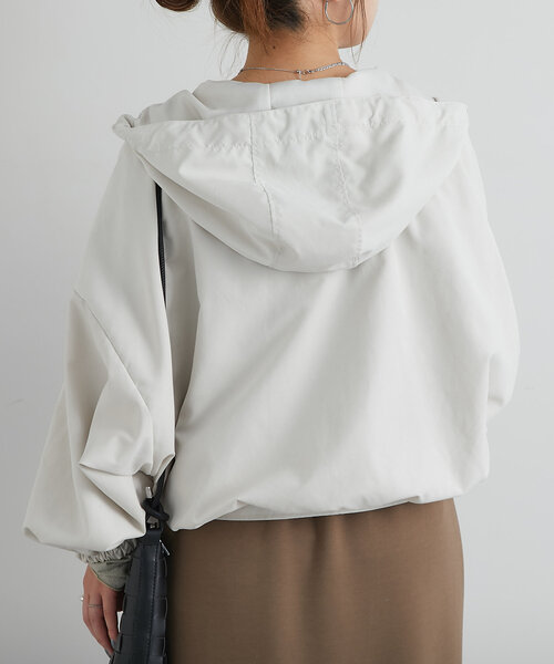 un dix cors（アンディコール）の「フード付きショートマンパ（マウンテンパーカー・レディース・アイボリー/カーキ/ブラック・FREE）」の7枚目の写真