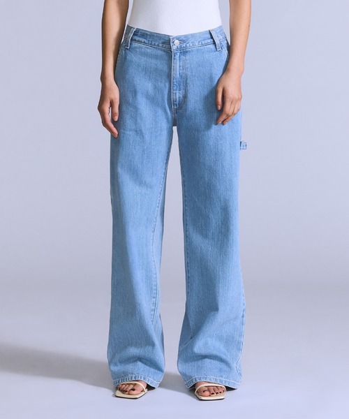 Levi's(リーバイス)の「Levi's/リーバイス BLUETAB(TM) カーペンターパンツ ライトインディゴ(デニムパンツ・レディース・インディゴブルー・28inch/27inch/26inch/25inch/24inch/23inch)」の1枚目の写真