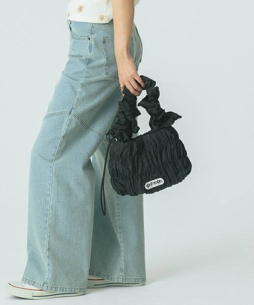 OUTDOOR PRODUCTS(アウトドアプロダクツ)の「(OUTDOOR PRODUCTS)STRIPE FRILL SHOULDER(ショルダーバッグ・レディース・グリーン/ブラック・ONE SIZE)」の13枚目の写真