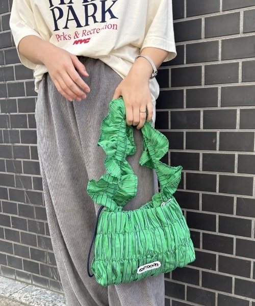 OUTDOOR PRODUCTS(アウトドアプロダクツ)の「(OUTDOOR PRODUCTS)STRIPE FRILL SHOULDER(ショルダーバッグ・レディース・グリーン/ブラック・ONE SIZE)」の22枚目の写真