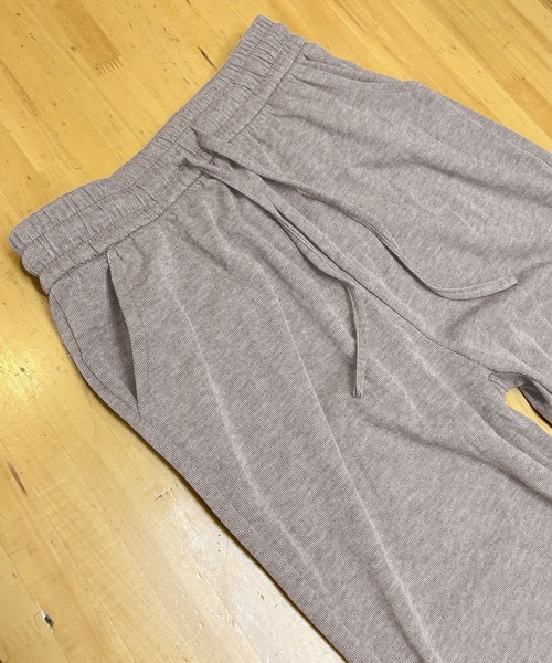 Kuroba（クロバ）の「イージーセミワイドパンツ（その他パンツ・レディース・グレー/ダークグレー/ライトベージュ/ブラック・M/L）」の19枚目の写真
