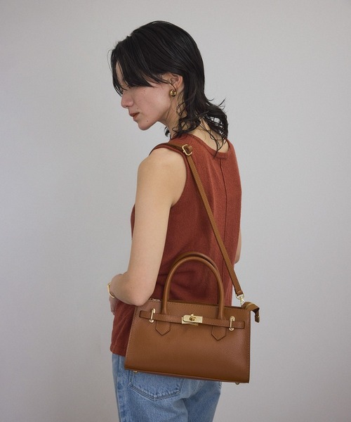 AULENTTI(オウレンティ)の「【AULENTTI(オーレンティ)】TOTE BAG SMALL(トートバッグ・レディース・ブラック/ダークブラウン・FREE)」の8枚目の写真