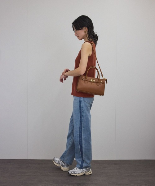 AULENTTI(オウレンティ)の「【AULENTTI(オーレンティ)】TOTE BAG SMALL(トートバッグ・レディース・ブラック/ダークブラウン・FREE)」の11枚目の写真