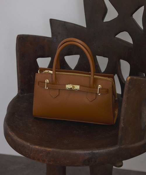 AULENTTI(オウレンティ)の「【AULENTTI(オーレンティ)】TOTE BAG SMALL(トートバッグ・レディース・ブラック/ダークブラウン・FREE)」の12枚目の写真
