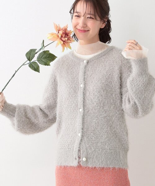 DRESKIP（ドレスキップ）の「【S-LL】ラメフェザー柄編みカーディガン（カーディガン/ボレロ・レディース・ライトベージュ/サックスブルー/ベージュ・04/03/02/01）」の2枚目の写真