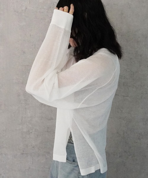 SELECT LEVERY(セレクトリベリー)の「配色カラーシアーニット(ニット/セーター・レディース・ブラック/ベージュ/オフホワイト/パープル・MEDIUM/LARGE)」の5枚目の写真